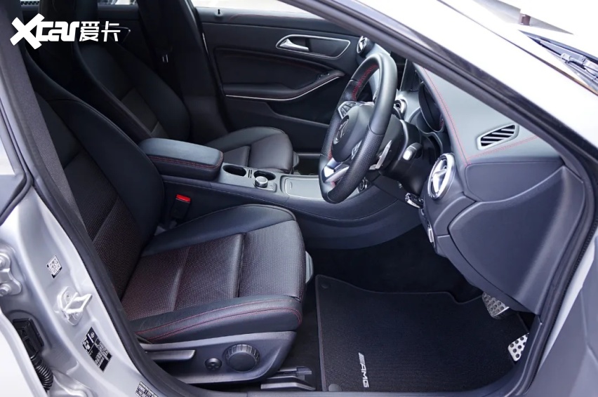 的烫怎么降温才靠谱？AG真人夏天座椅晒